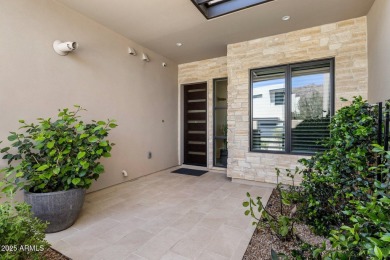 A rare, single-level Villa at guard-gated Mountain Shadows on Mountain Shadows Executive Golf Course in Arizona - for sale on GolfHomes.com, golf home, golf lot