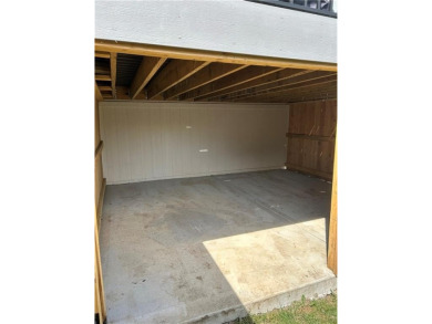 It's time to simplify your life with a NEW MAINTENANCE PROVIDED on Lakewood Oaks Golf Club, Ltd. in Missouri - for sale on GolfHomes.com, golf home, golf lot