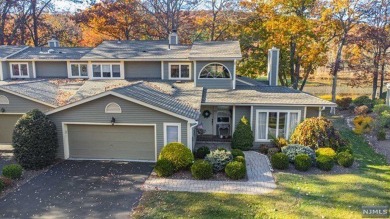 Welcome to your dream retreat! This beautiful 3-bedroom, 2 on Bowling Green Golf Club in New Jersey - for sale on GolfHomes.com, golf home, golf lot