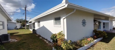 Under contract-accepting backup offers. This spacious home is on Mainlands Golf Club in Florida - for sale on GolfHomes.com, golf home, golf lot