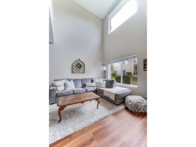Beautiful two story town home with 2 spacious bedrooms, 2.5 on Broken Arrow Golf Club in Illinois - for sale on GolfHomes.com, golf home, golf lot