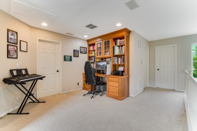 Beautiful two story town home with 2 spacious bedrooms, 2.5 on Broken Arrow Golf Club in Illinois - for sale on GolfHomes.com, golf home, golf lot