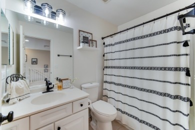 Beautiful two story town home with 2 spacious bedrooms, 2.5 on Broken Arrow Golf Club in Illinois - for sale on GolfHomes.com, golf home, golf lot