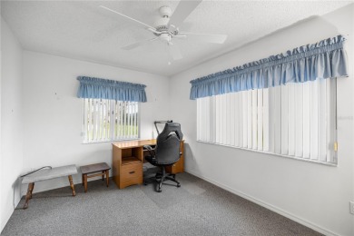 Well Maintained *Pecan* Model in Spruce Creek South - 55+ Gated on The Links of Spruce Creek in Florida - for sale on GolfHomes.com, golf home, golf lot