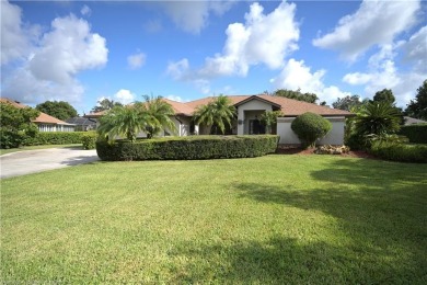 This 3 Bedroom, 2 Bath home is located in much desired Golf on Golf Hammock Country Club in Florida - for sale on GolfHomes.com, golf home, golf lot