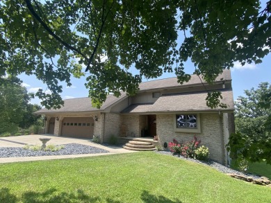 The Oaks of London and The Oaks of London Golf and County Club on Crooked Creek Golf Club in Kentucky - for sale on GolfHomes.com, golf home, golf lot