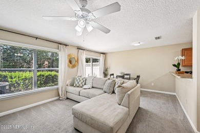 Check out this adorable unit in Lake Ridge North! With 1,296 on Golf Club At Fleming Island in Florida - for sale on GolfHomes.com, golf home, golf lot