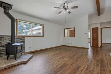 Welcome to this beautifully maintained 3-bedroom, 2-bath on Apple Valley Golf Course in Ohio - for sale on GolfHomes.com, golf home, golf lot