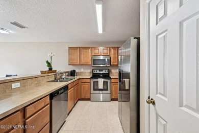 Check out this adorable unit in Lake Ridge North! With 1,296 on Golf Club At Fleming Island in Florida - for sale on GolfHomes.com, golf home, golf lot