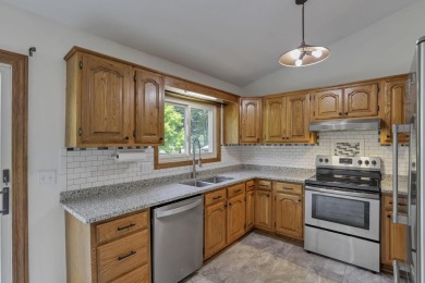 Welcome to this beautifully maintained 3-bedroom, 2-bath on Apple Valley Golf Course in Ohio - for sale on GolfHomes.com, golf home, golf lot