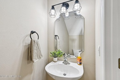 Check out this adorable unit in Lake Ridge North! With 1,296 on Golf Club At Fleming Island in Florida - for sale on GolfHomes.com, golf home, golf lot