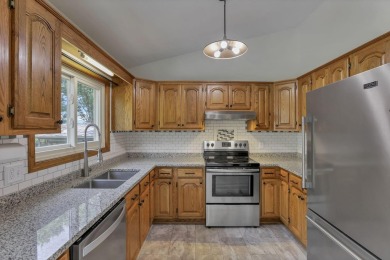 Welcome to this beautifully maintained 3-bedroom, 2-bath on Apple Valley Golf Course in Ohio - for sale on GolfHomes.com, golf home, golf lot