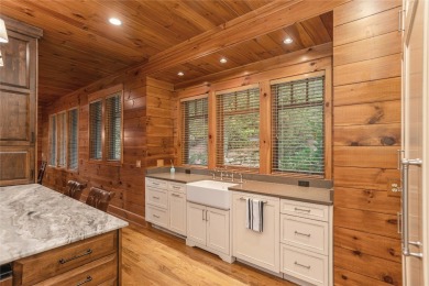 Spread your wings in this spacious post-and-beam home, located on Old Edwards Club in North Carolina - for sale on GolfHomes.com, golf home, golf lot