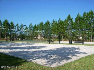 Check out this adorable unit in Lake Ridge North! With 1,296 on Golf Club At Fleming Island in Florida - for sale on GolfHomes.com, golf home, golf lot