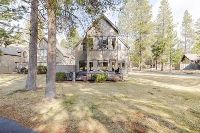 Experience refined golf course living in this beautifully on  in Oregon - for sale on GolfHomes.com, golf home, golf lot