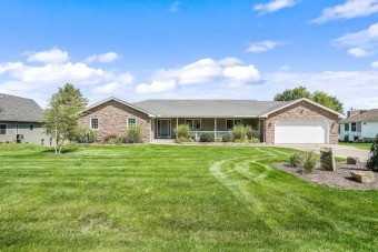 Whether you're looking for a full-time residence or a lucrative on Apple Valley Golf Course in Ohio - for sale on GolfHomes.com, golf home, golf lot