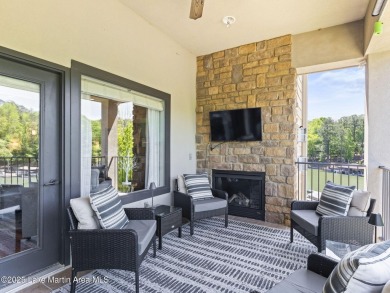 Welcome to 64 Stoneview Summit, Unit 5301, located on Lake on Stillwaters Golf and Country Club in Alabama - for sale on GolfHomes.com, golf home, golf lot