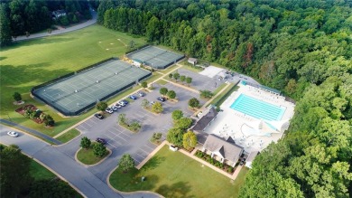 One-Level Living! This beautifully maintained, all one-floor on Fords Colony Country Club in Virginia - for sale on GolfHomes.com, golf home, golf lot