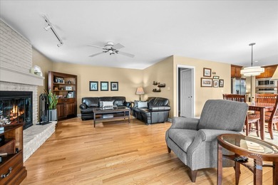 CRESS CREEK ON THE GOLF COURSE! Enjoy this updated & spacious on Cress Creek Country Club in Illinois - for sale on GolfHomes.com, golf home, golf lot