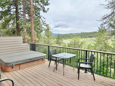 Fully furnished, desirable end unit townhome located in the on Running Y Ranch Resort in Oregon - for sale on GolfHomes.com, golf home, golf lot