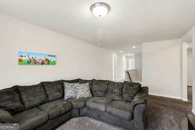 STUNNING 5BD/3BA HOME IN THE PRESTIGIOUS MIRROR LAKE GOLF on Mirror Lake Golf Club in Georgia - for sale on GolfHomes.com, golf home, golf lot