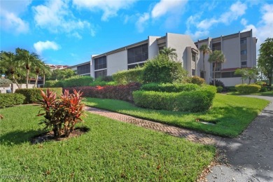 Top Floor CORNER condo with vaulted ceilings, new luxury on The Landings Yacht, Golf and Tennis Club in Florida - for sale on GolfHomes.com, golf home, golf lot