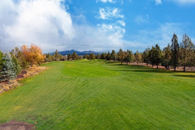 Turnkey three-bedroom, 2.5 bath townhome on the 2nd fairway of on Eagle Crest Golf Resort - Resort Course in Oregon - for sale on GolfHomes.com, golf home, golf lot