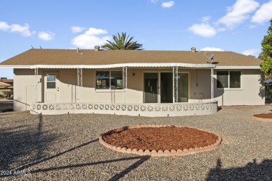 This beautifully remodeled 2-bedroom, 2-bathroom, 1413 sq ft on Sun City Country Club in Arizona - for sale on GolfHomes.com, golf home, golf lot