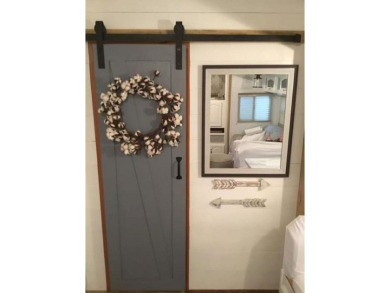 Fantastic 2006 5th wheel with an attached Durabilt sunroom for on Avalon Golf Club in New Jersey - for sale on GolfHomes.com, golf home, golf lot