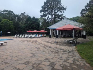 Fantastic 2006 5th wheel with an attached Durabilt sunroom for on Avalon Golf Club in New Jersey - for sale on GolfHomes.com, golf home, golf lot