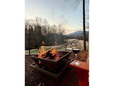 AMAZING MOUNTAINOUS CLOSE-IN LOCATION! 1-ACRE+- GOLF COURSE LOT! on The Rock At Jocassee in South Carolina - for sale on GolfHomes.com, golf home, golf lot