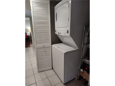 this condo is move in ready very well mintained in a beautifull on Hideaway Country Club in Florida - for sale on GolfHomes.com, golf home, golf lot