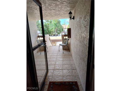 this condo is move in ready very well mintained in a beautifull on Hideaway Country Club in Florida - for sale on GolfHomes.com, golf home, golf lot