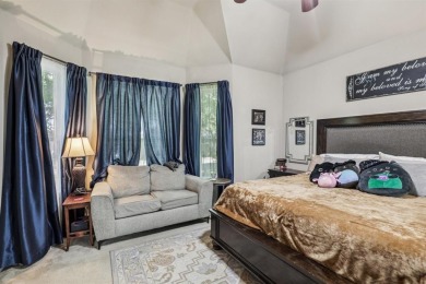 Put this one on your list to see this welcoming updated on The Shores Country Club in Texas - for sale on GolfHomes.com, golf home, golf lot
