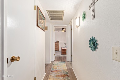 Beautiful single-level home in the fantastic Sun City community! on Sun City-Willow Creek / Willow Brook  in Arizona - for sale on GolfHomes.com, golf home, golf lot