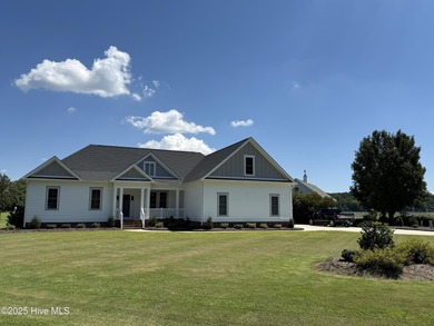 Enjoy this thoughtfully designed, solid, newly built home in the on Sound Golf Links at Albemarle Plantation in North Carolina - for sale on GolfHomes.com, golf home, golf lot
