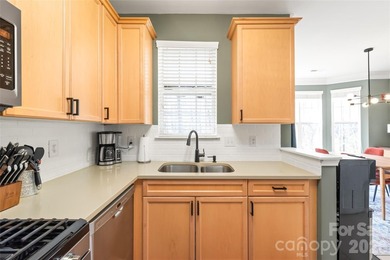 Terrific, end-unit condo in Highland Creek. Excellent floor plan on Highland Creek Golf Club in North Carolina - for sale on GolfHomes.com, golf home, golf lot