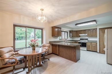 Immaculate one-owner home on 2.75 Acres with a delightful on Shepherds Hollow Golf Club in Michigan - for sale on GolfHomes.com, golf home, golf lot