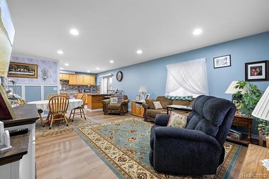 Welcome to this beautifully updated brick ranch condo, ideally on Maple Lane Golf Club in Michigan - for sale on GolfHomes.com, golf home, golf lot