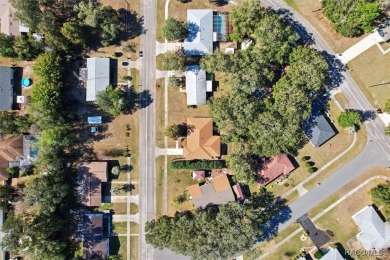 Welcome home! This delightful 3-bedroom, 2-bathroom, and 1-car on Citrus Springs Country Club in Florida - for sale on GolfHomes.com, golf home, golf lot