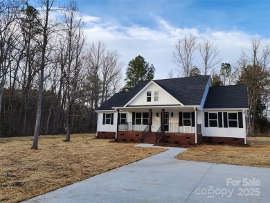 Gorgeous new build on nearly half an acre in Chester with a on Chester Golf Club in South Carolina - for sale on GolfHomes.com, golf home, golf lot