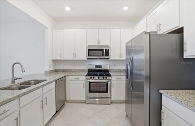 ***ALSO AVAILABLE FOR RENT***Welcome to this MOVE IN READY on Lakewood National Golf Club in Florida - for sale on GolfHomes.com, golf home, golf lot