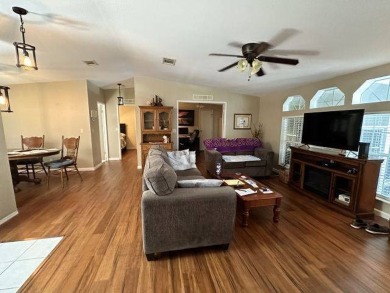 ADORABLE THREE BED, TWO BATH HOME ON INTERIOR LOT! 2002 Jacobsen on Four Lakes Golf Club in Florida - for sale on GolfHomes.com, golf home, golf lot