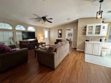 ADORABLE THREE BED, TWO BATH HOME ON INTERIOR LOT! 2002 Jacobsen on Four Lakes Golf Club in Florida - for sale on GolfHomes.com, golf home, golf lot