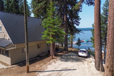 Beautiful lake views with over 52 feet of frontage on Davis on McCall Municipal Golf Course in Idaho - for sale on GolfHomes.com, golf home, golf lot