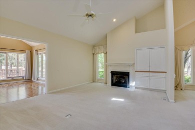 Sought after White Willow villa in Woodside Plantation. Sitting on Woodside Plantation Country Club in South Carolina - for sale on GolfHomes.com, golf home, golf lot