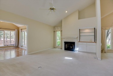 Sought after White Willow villa in Woodside Plantation. Sitting on Woodside Plantation Country Club in South Carolina - for sale on GolfHomes.com, golf home, golf lot