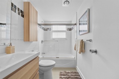 Beautiful 3 BR and 2 BA condo fully furnished. Ready to move, is on Palm-Aire Country Club and Resort - The Oaks in Florida - for sale on GolfHomes.com, golf home, golf lot