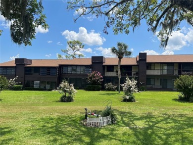 This stunning 55+ recently renovated 2 bedroom 1.5 bath condo on Country Club At Silver Springs Shores in Florida - for sale on GolfHomes.com, golf home, golf lot