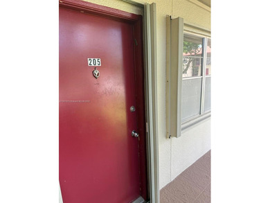 Great investment opportunity that allows immediate rentals--no on Flamingo Lakes Country Club in Florida - for sale on GolfHomes.com, golf home, golf lot